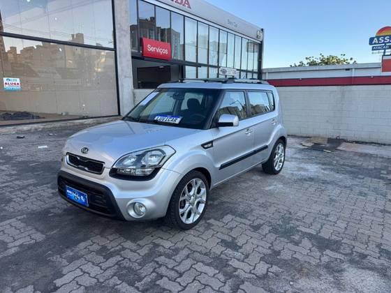 KIA SOUL 1.6 EX 16V FLEX 4P AUTOMÁTICO KIA SOUL 1.6 EX 16V FLEX 4P AUTOMÁTICO